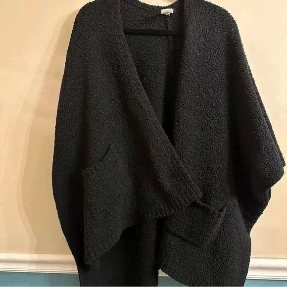 aerie Sweaters - Aerie black popcorn wrap sweater one size